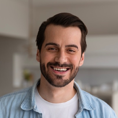 Testimonial Avatar 2